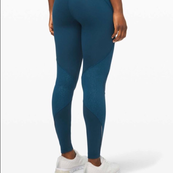 Lululemon Cold Pacer Tights - Picture 2 of 5